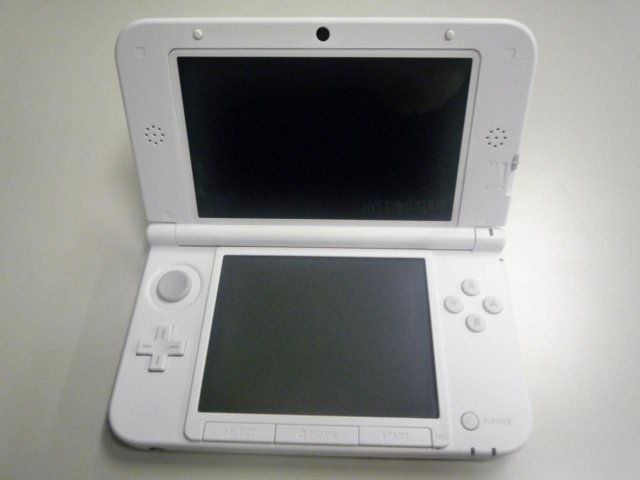 Nintendo-3DS-XL-Evoli_30-06-2013_10